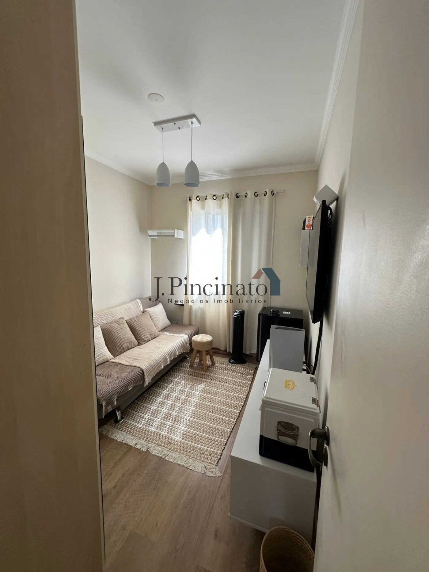 jundiai-casa-sobrado-em-condominio-jardim-colonial-04-03-2026_14-23-29-69a86a91aa427.webp