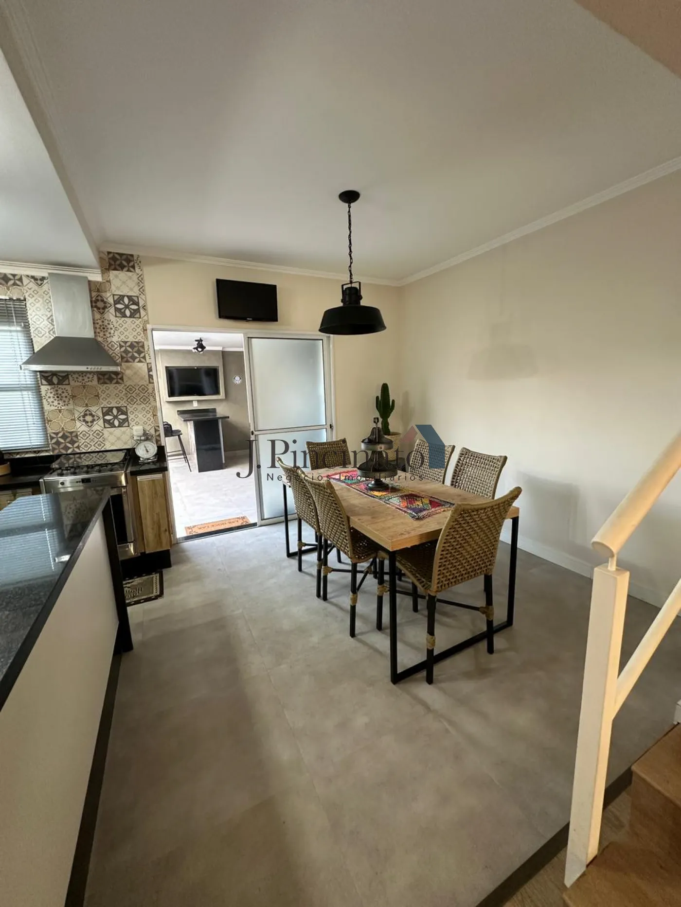 jundiai-casa-sobrado-em-condominio-jardim-colonial-04-03-2026_14-23-32-69a86a9493717.webp