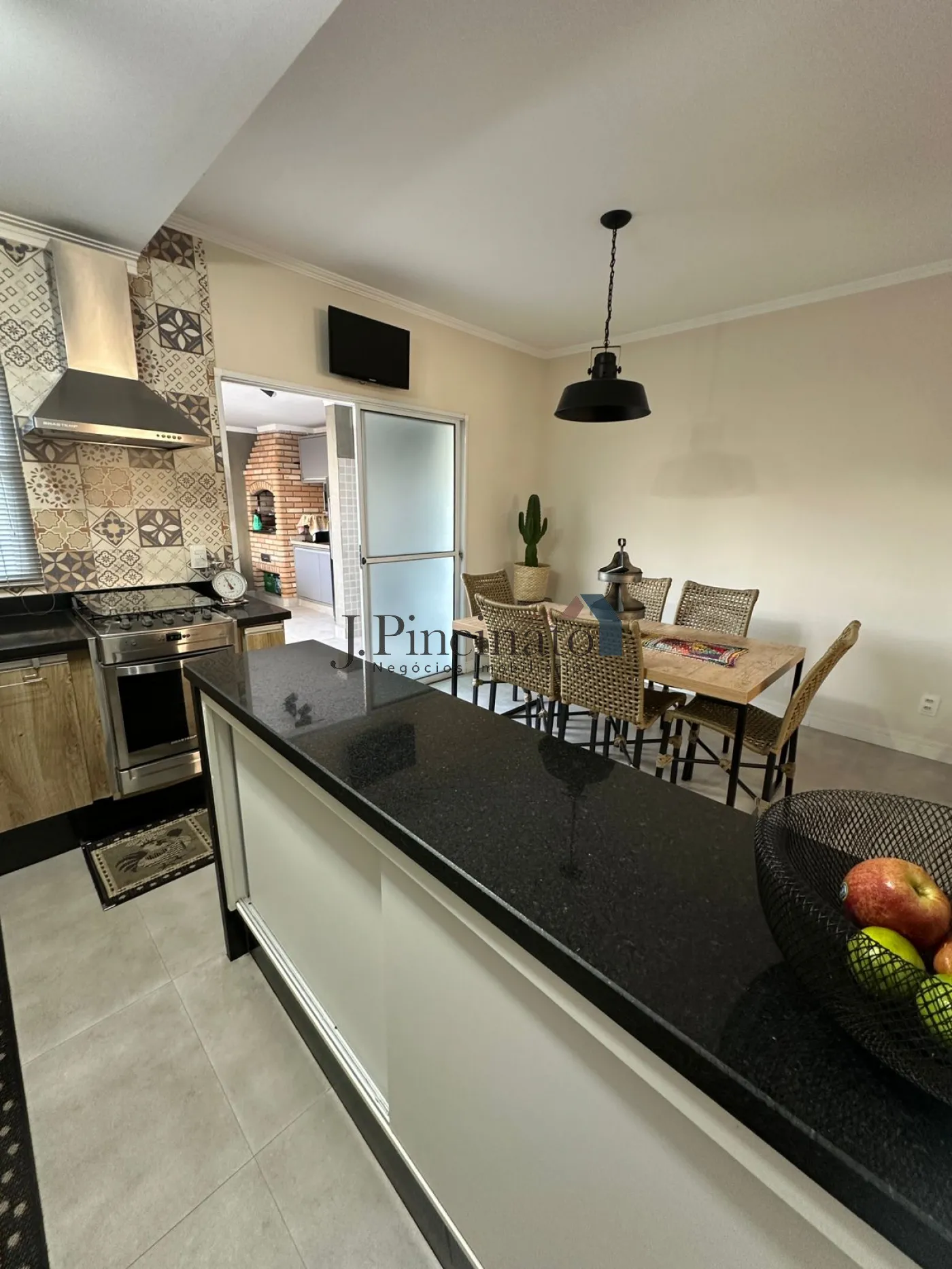jundiai-casa-sobrado-em-condominio-jardim-colonial-04-03-2026_14-23-38-69a86a9a07d51.webp