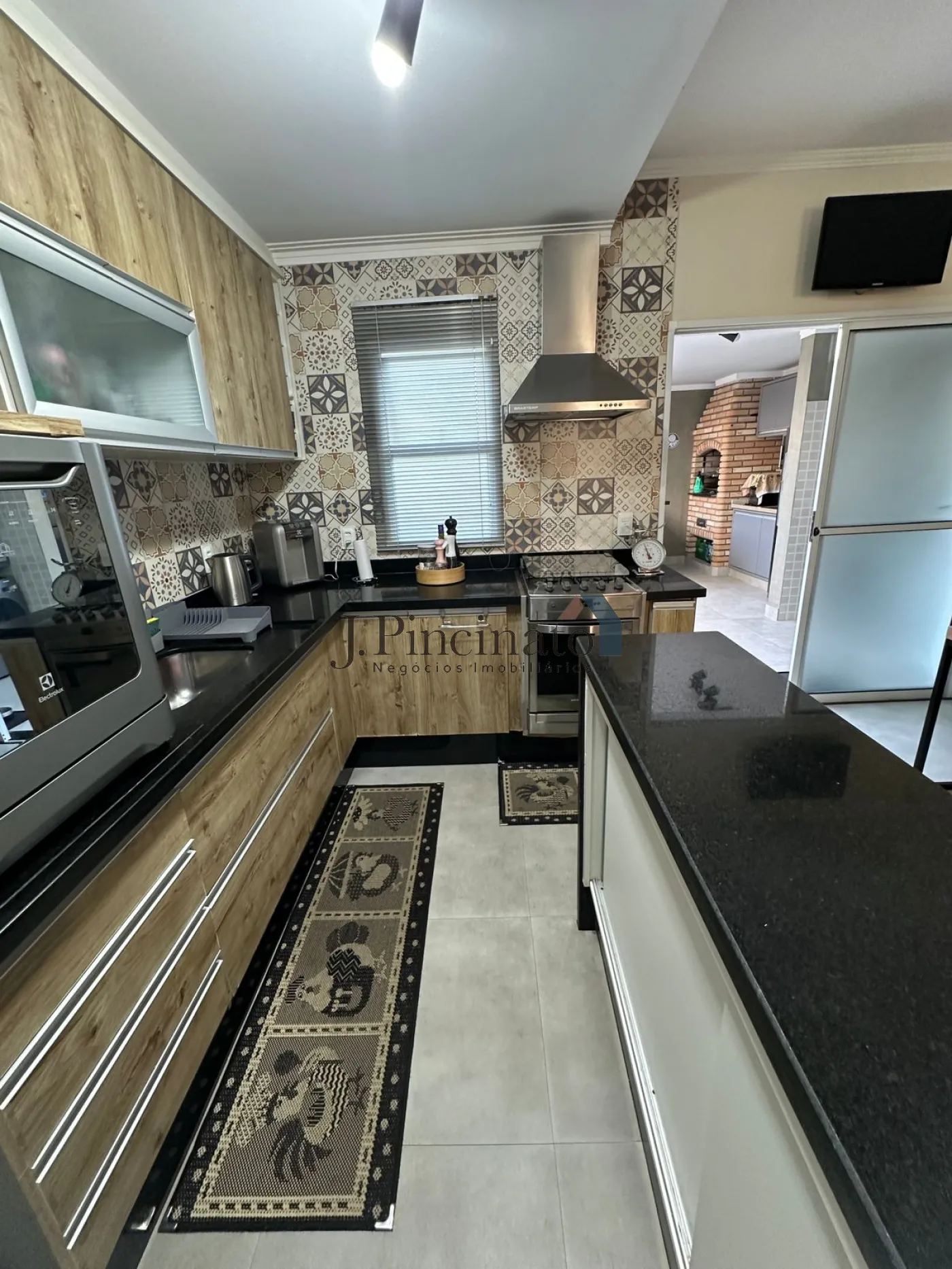 jundiai-casa-sobrado-em-condominio-jardim-colonial-04-03-2026_14-23-39-69a86a9b09bdc.webp