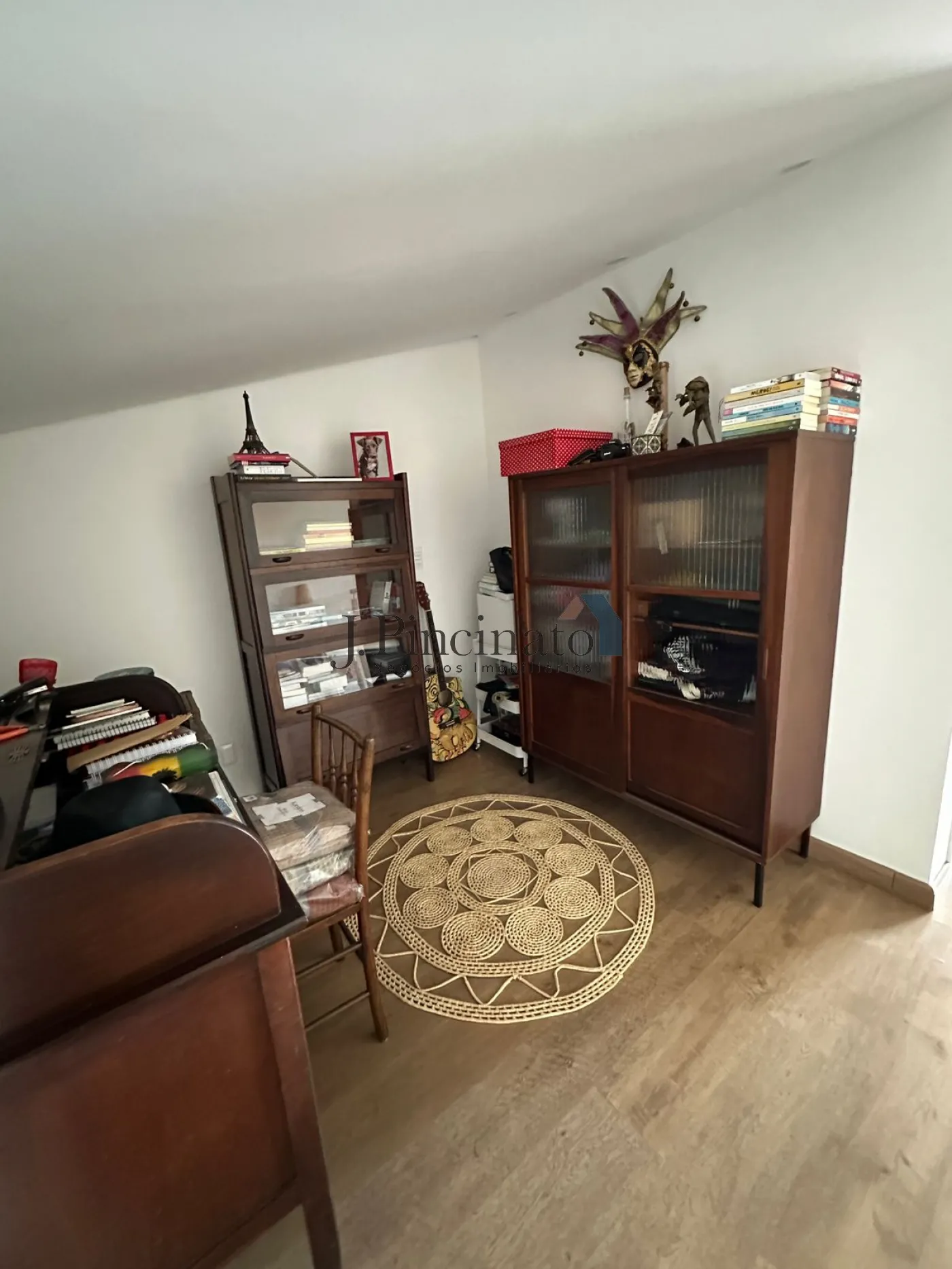 jundiai-casa-sobrado-em-condominio-jardim-colonial-04-03-2026_14-24-02-69a86ab2c8653.webp