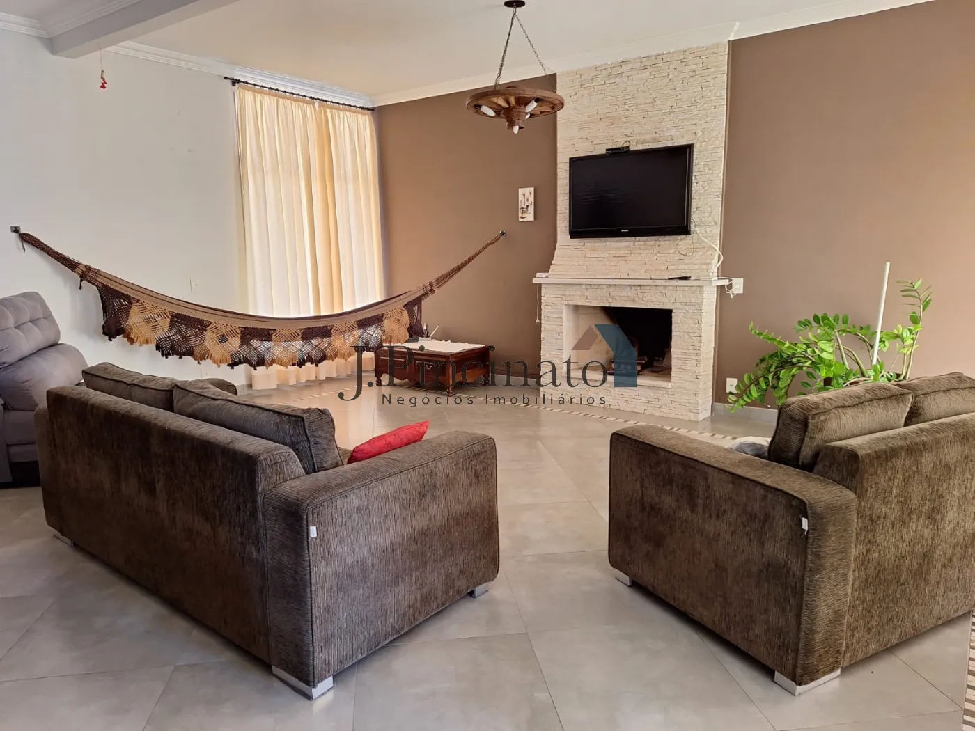 itupeva-casa-terrea-em-condominio-alameda-das-laranjeiras-17-04-2025_08-54-03-16.webp