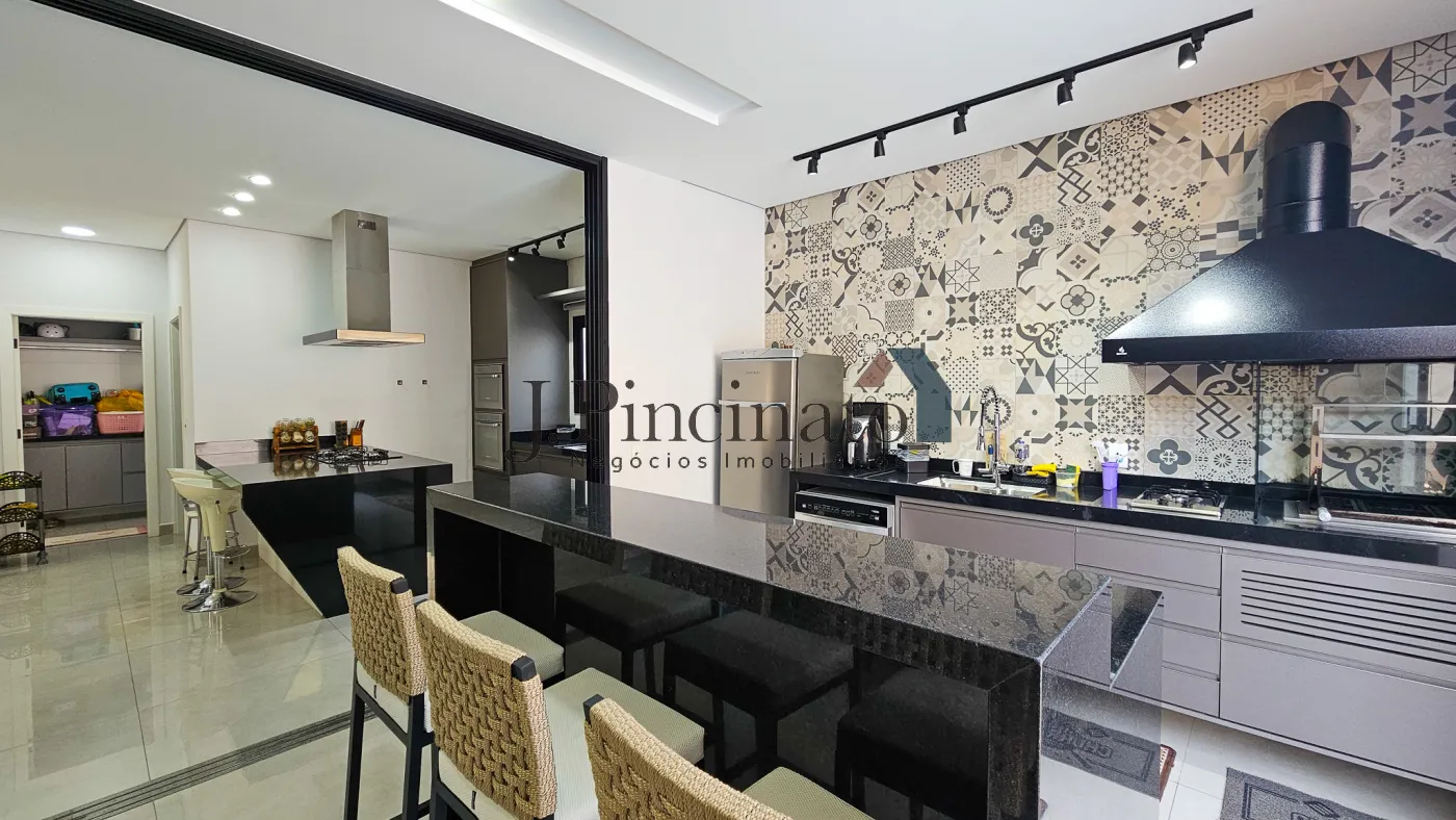 jundiai-casa-sobrado-em-condominio-engordadouro-01-10-2024_14-43-45-12.webp