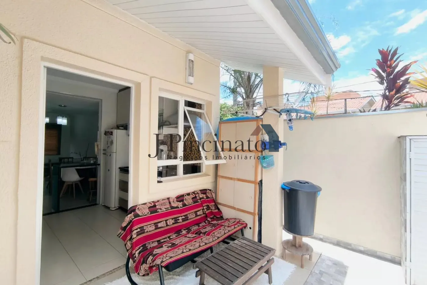jundiai-casa-sobrado-em-condominio-vila-maringa-23-02-2026_11-03-16-699c5e24312c2.webp