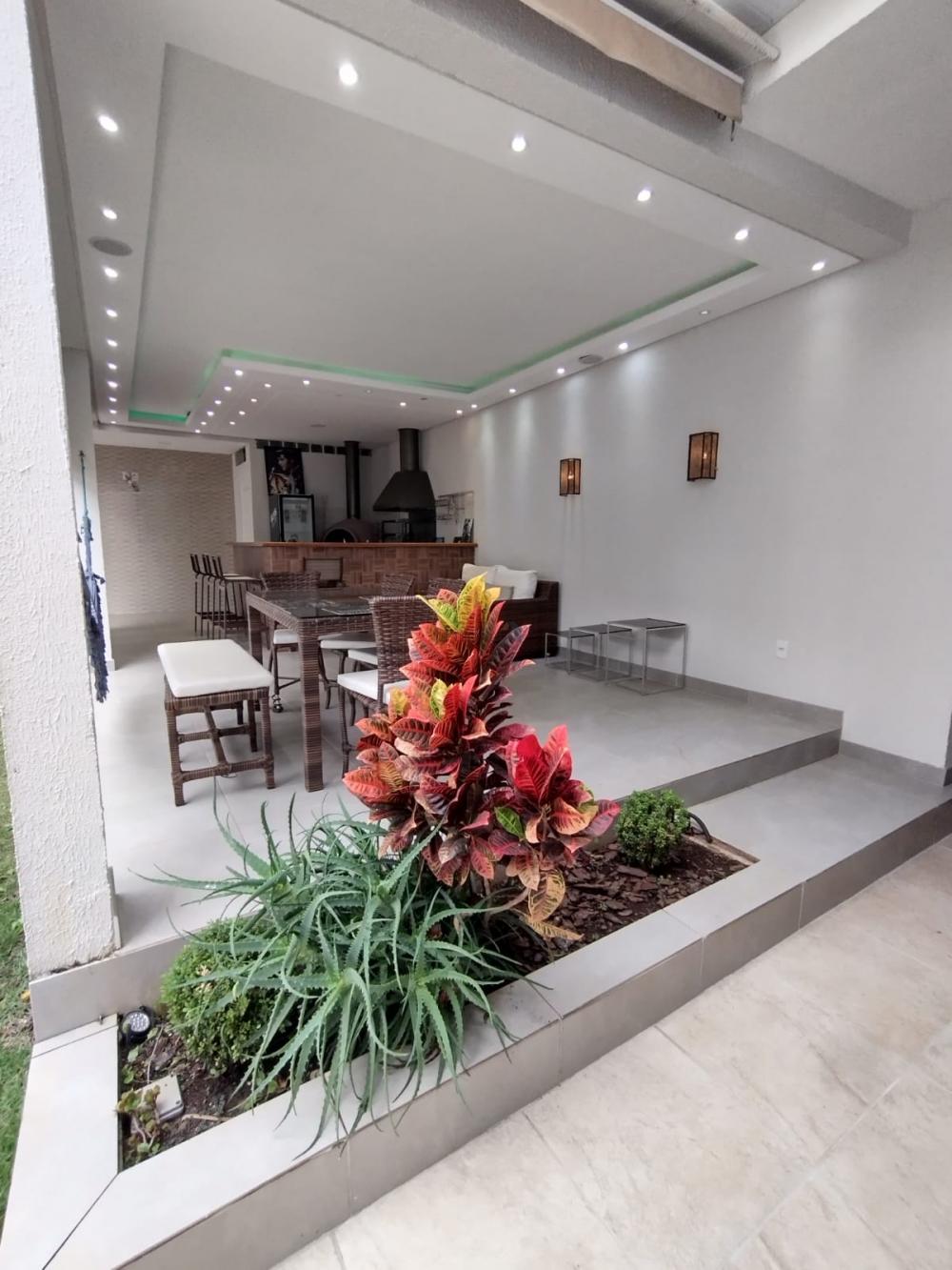 jundiai-casa-sobrado-horto-santo-antonio-02-06-2022_14-58-20-21.jpg