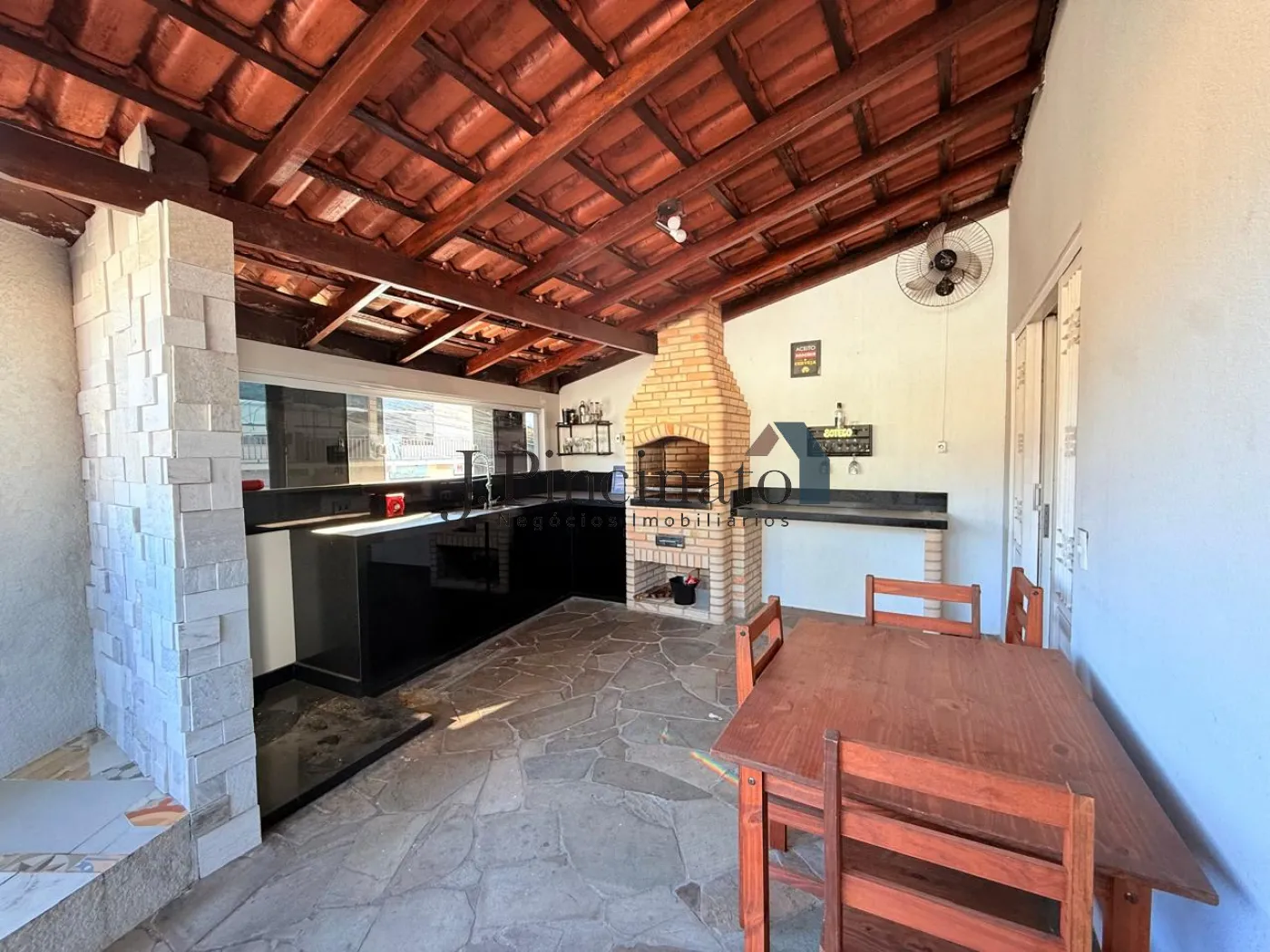 jundiai-casa-sobrado-jardim-taruma-04-03-2026_16-37-38-69a88a024e587.webp