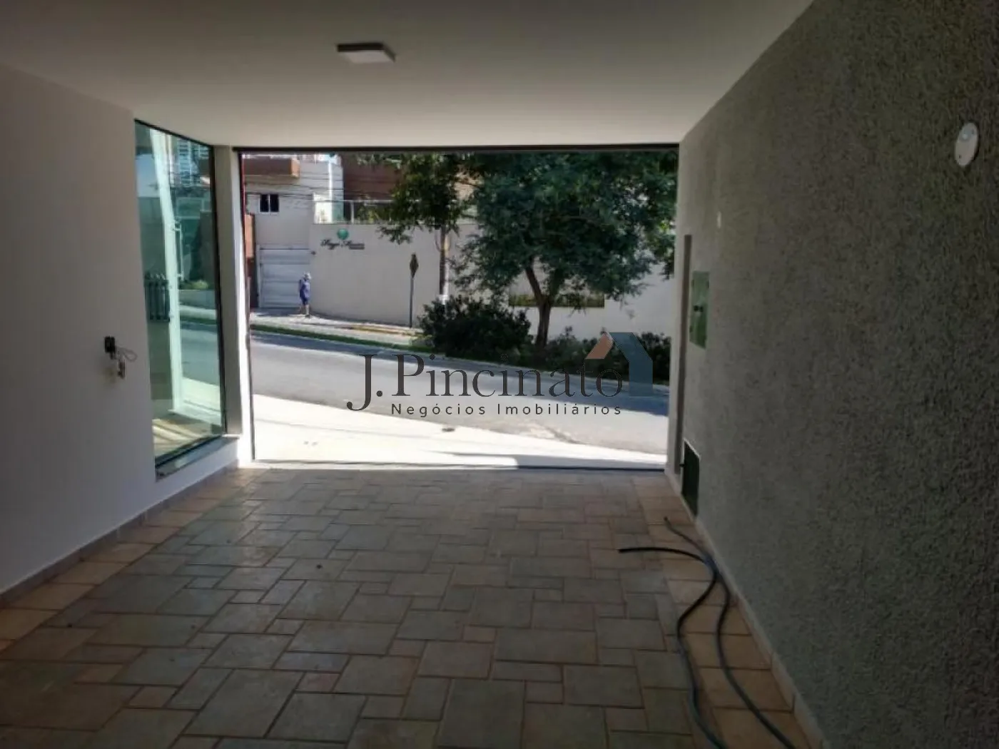 jundiai-comercial-casa-jardim-messina-27-10-2025_12-56-34-9.webp