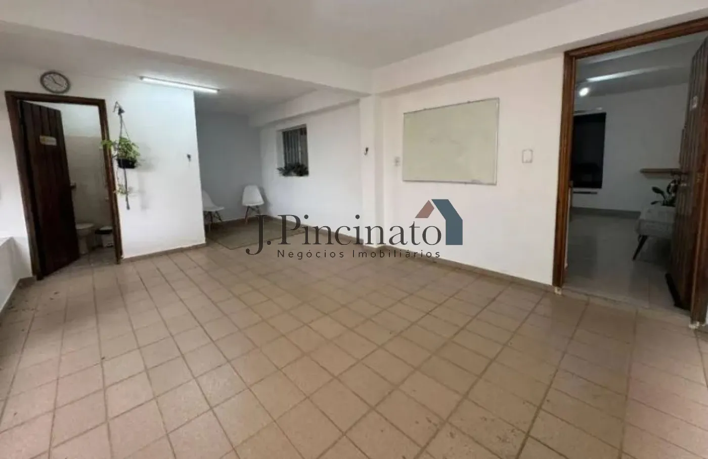 jundiai-comercial-casa-vila-vianelo-14-04-2026_10-47-25-69de456d8c48c.webp