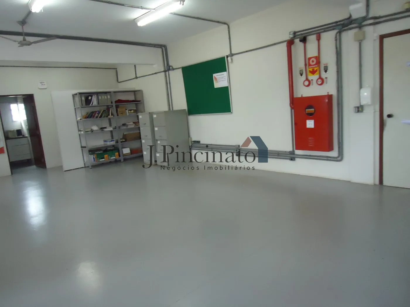 itatiba-comercial-galpao-distrito-industrial-alfredo-relo-18-06-2024_13-41-29-9.webp