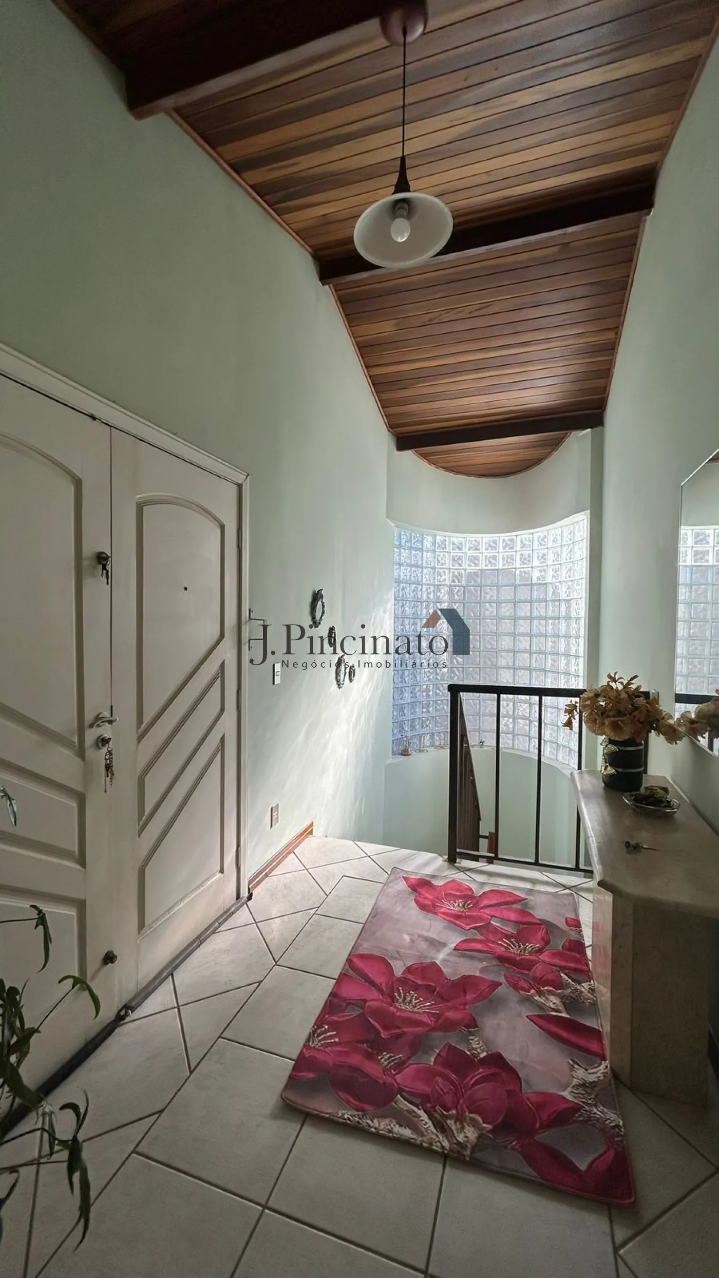 jundiai-casa-padrao-jardim-samambaia-10-06-2025_12-24-10-33.webp