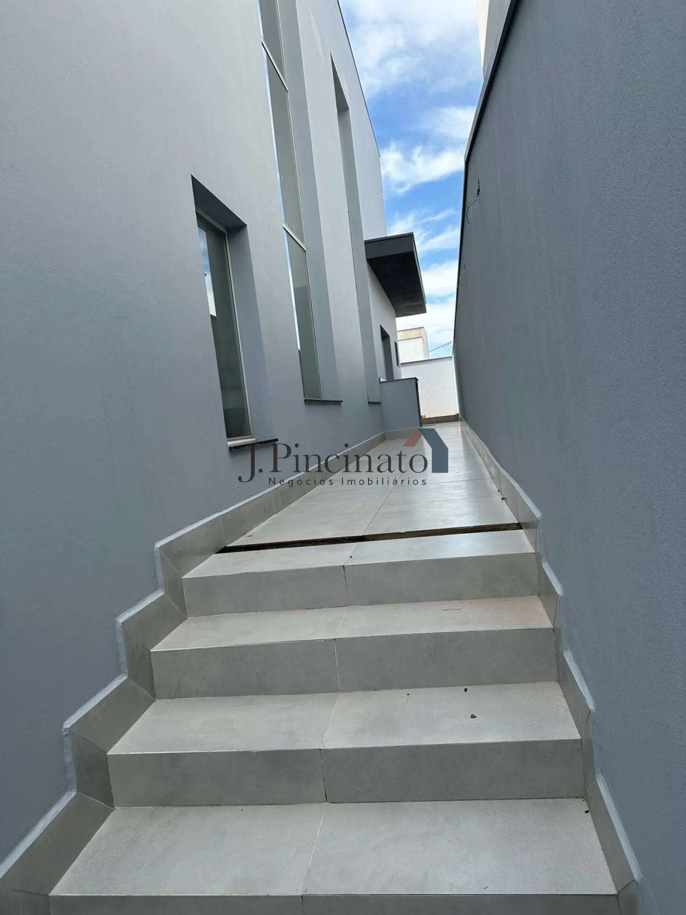 jundiai-casa-sobrado-em-condominio-jardim-celeste-17-08-2024_09-28-18-21.webp