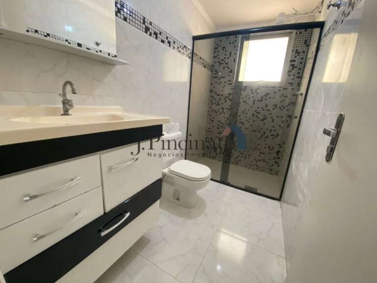 71637188-ebd3e234756bd5869408d1819e755fae.jpg